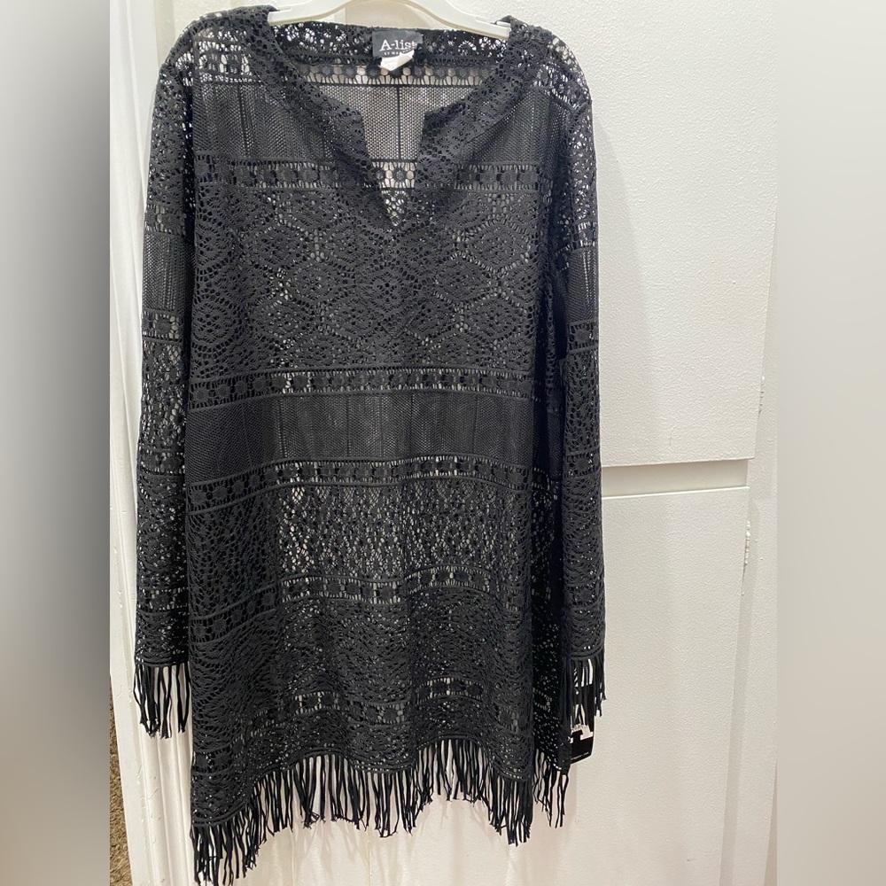 Women’s Woven Top